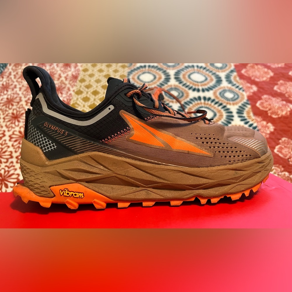 Altra Olympus 5 Trail Running Sneakers